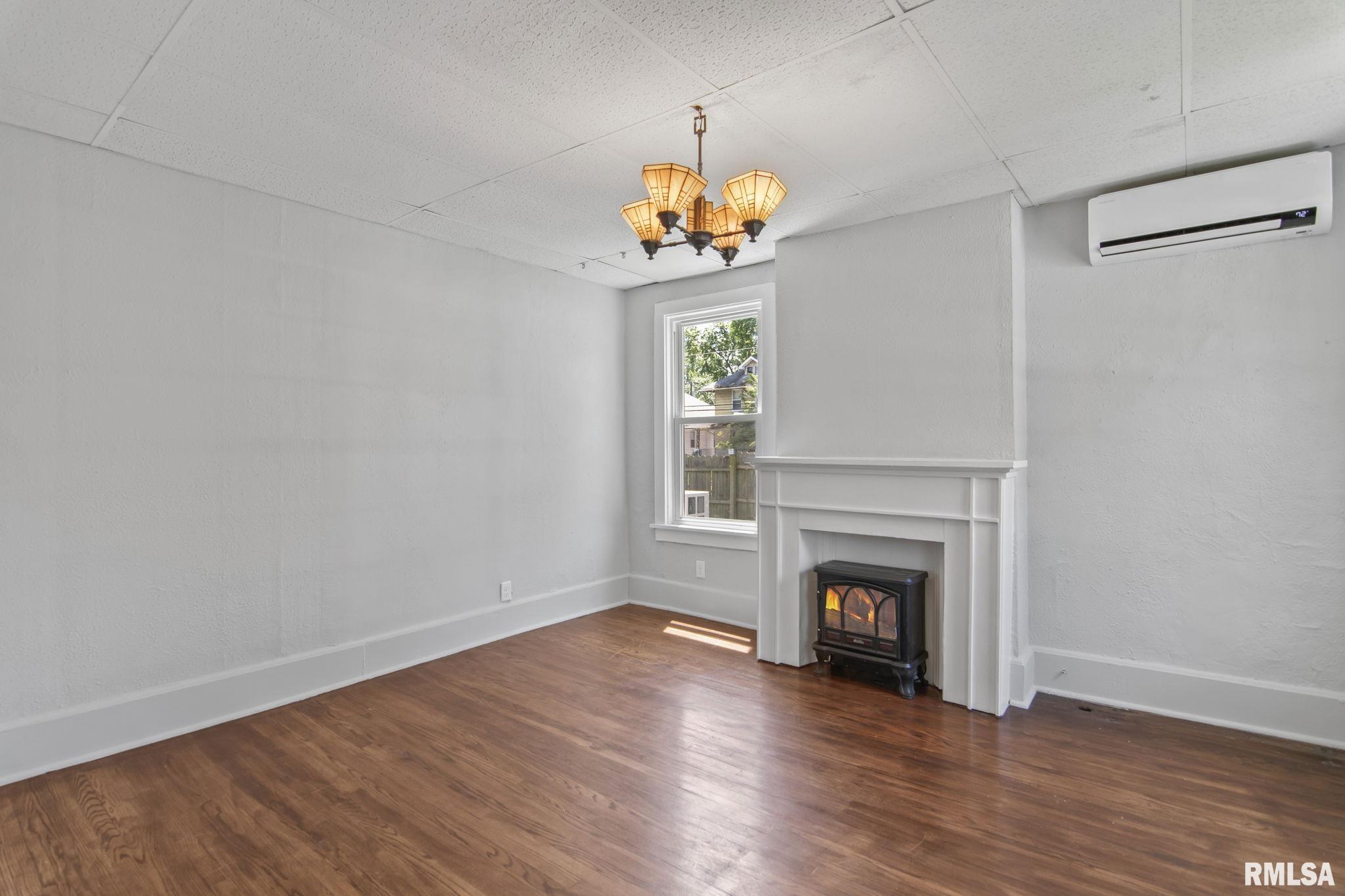 718 South State Street Springfield, IL 62704 - Photo 3 of 33