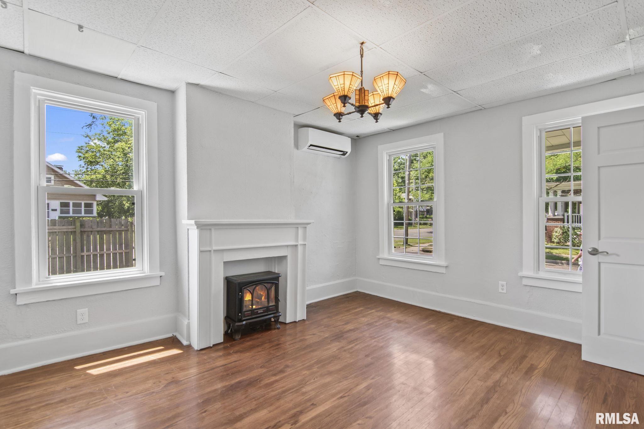 718 South State Street Springfield, IL 62704 - Photo 4 of 33