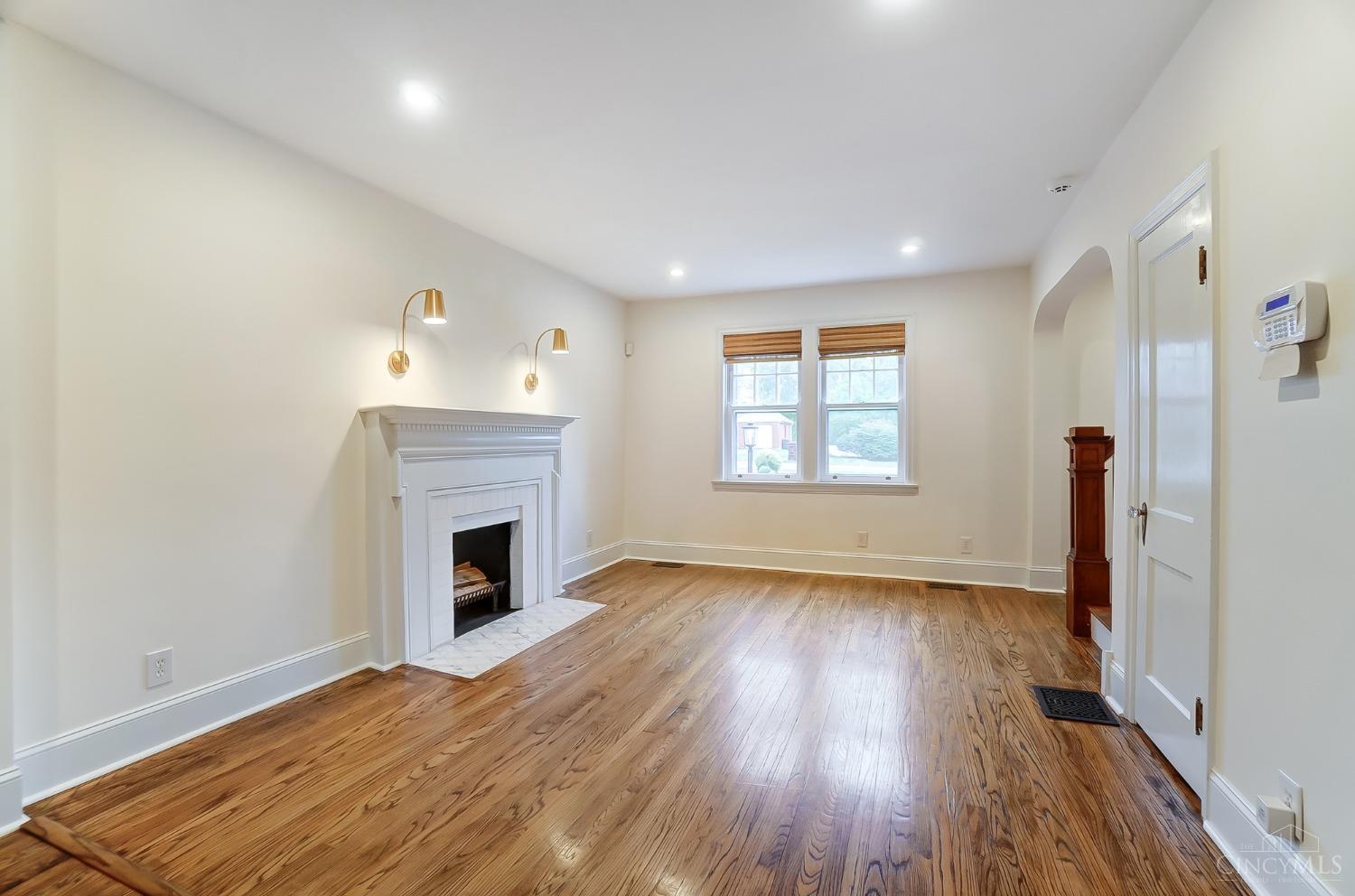 7635 Forest Road Cincinnati, OH 45230 - Photo 3 of 29 Gallery Image 3