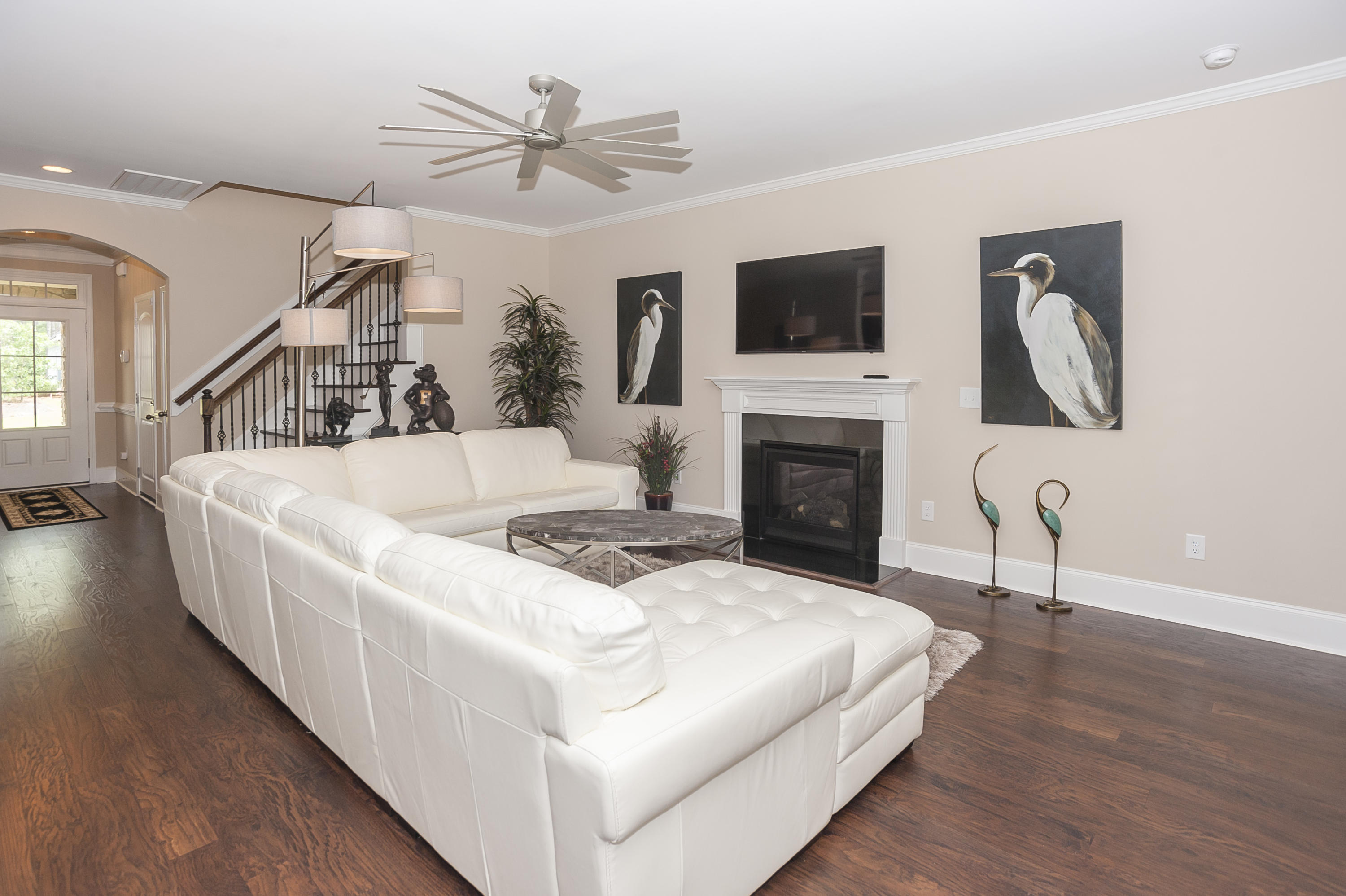 180 Warren Lake Road Aberdeen, NC 28315 - Photo 7 of 54 Living Room