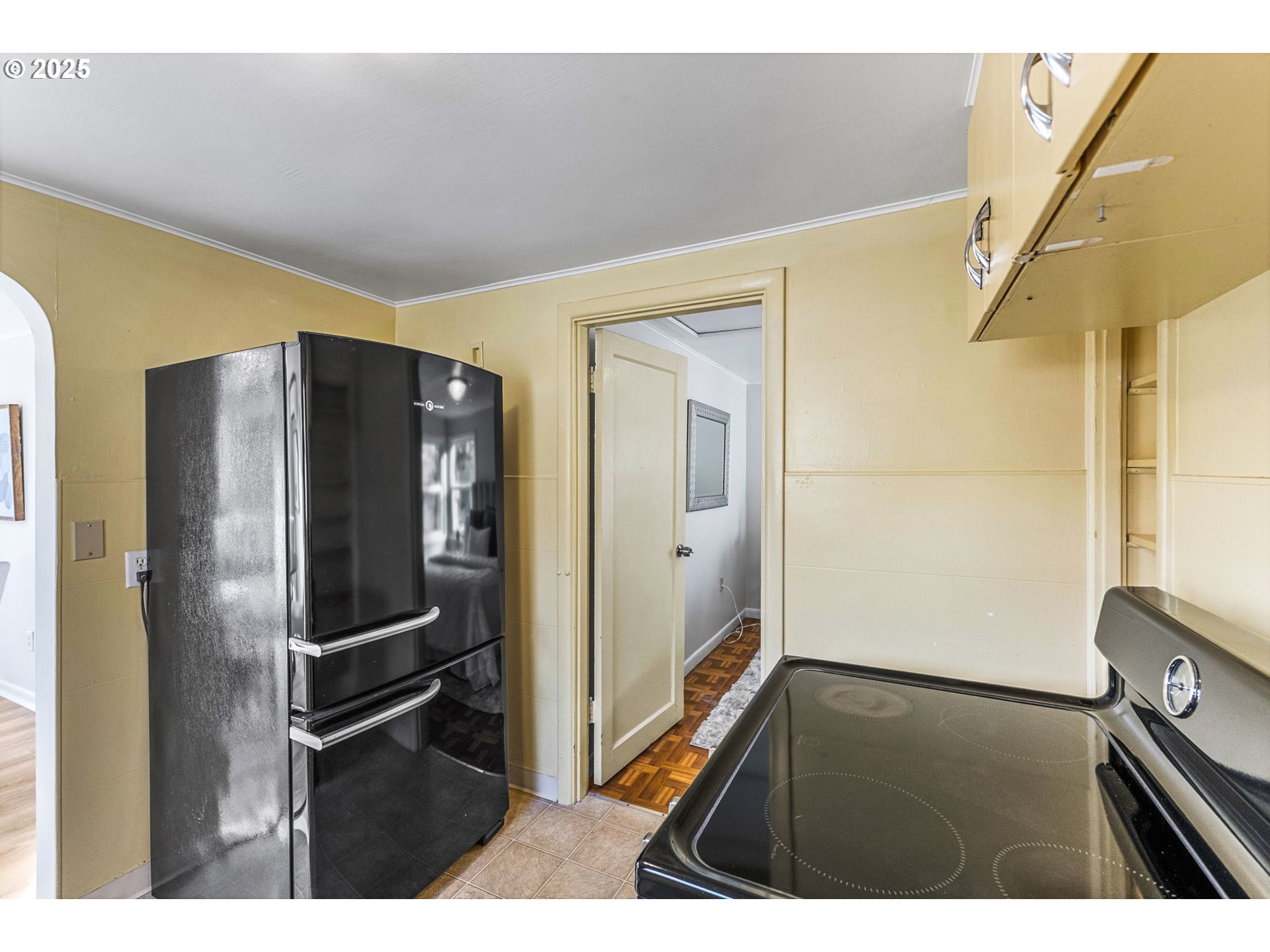 1605 Cottage Street Northeast Salem, OR 97301 - Photo 12 of 23 a view of kitchen