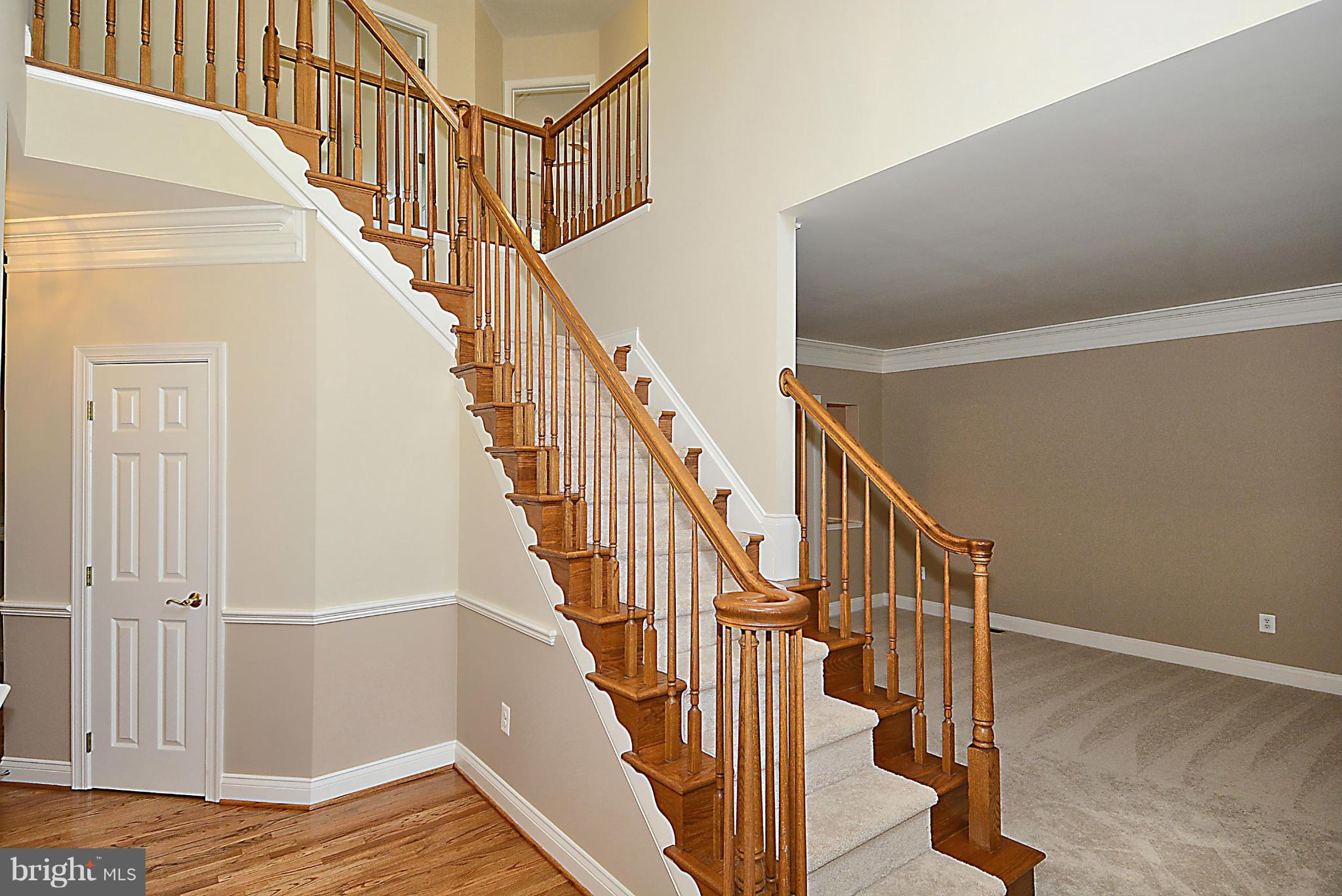8763 Center Road Springfield, VA 22152 - Photo 12 of 30 Interior (General)