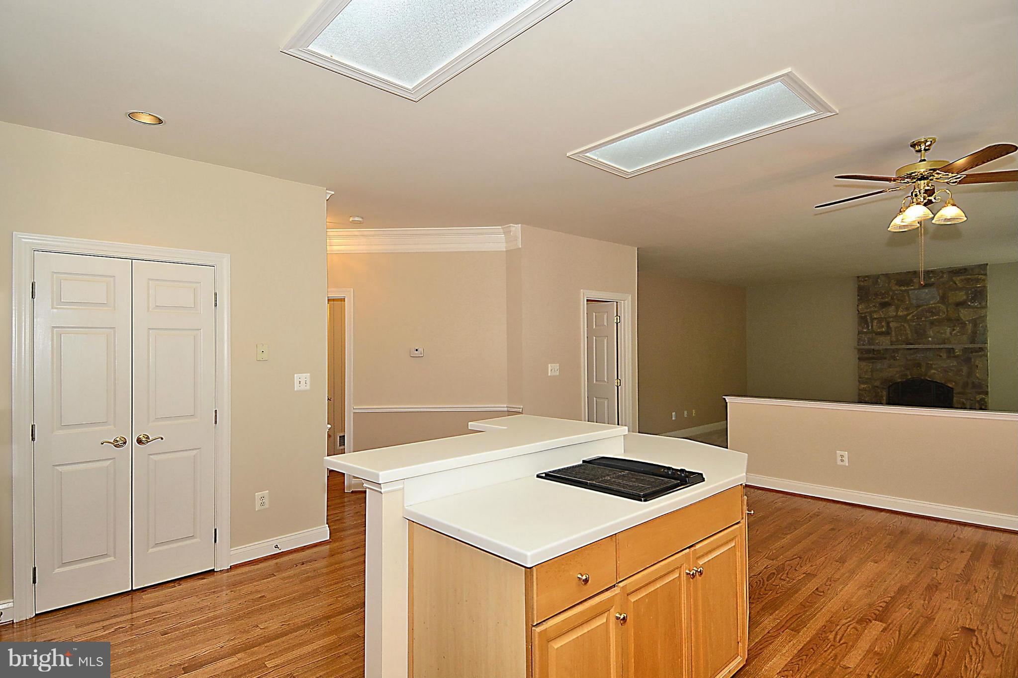 8763 Center Road Springfield, VA 22152 - Photo 14 of 30 Kitchen