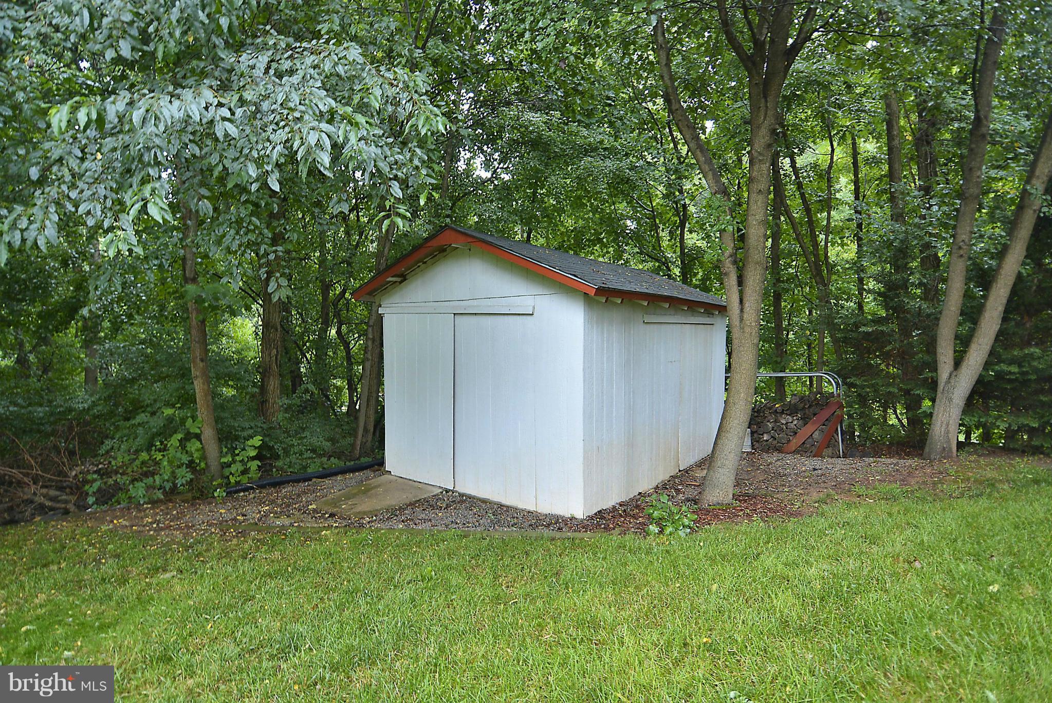 8763 Center Road Springfield, VA 22152 - Photo 26 of 30 Exterior (General)