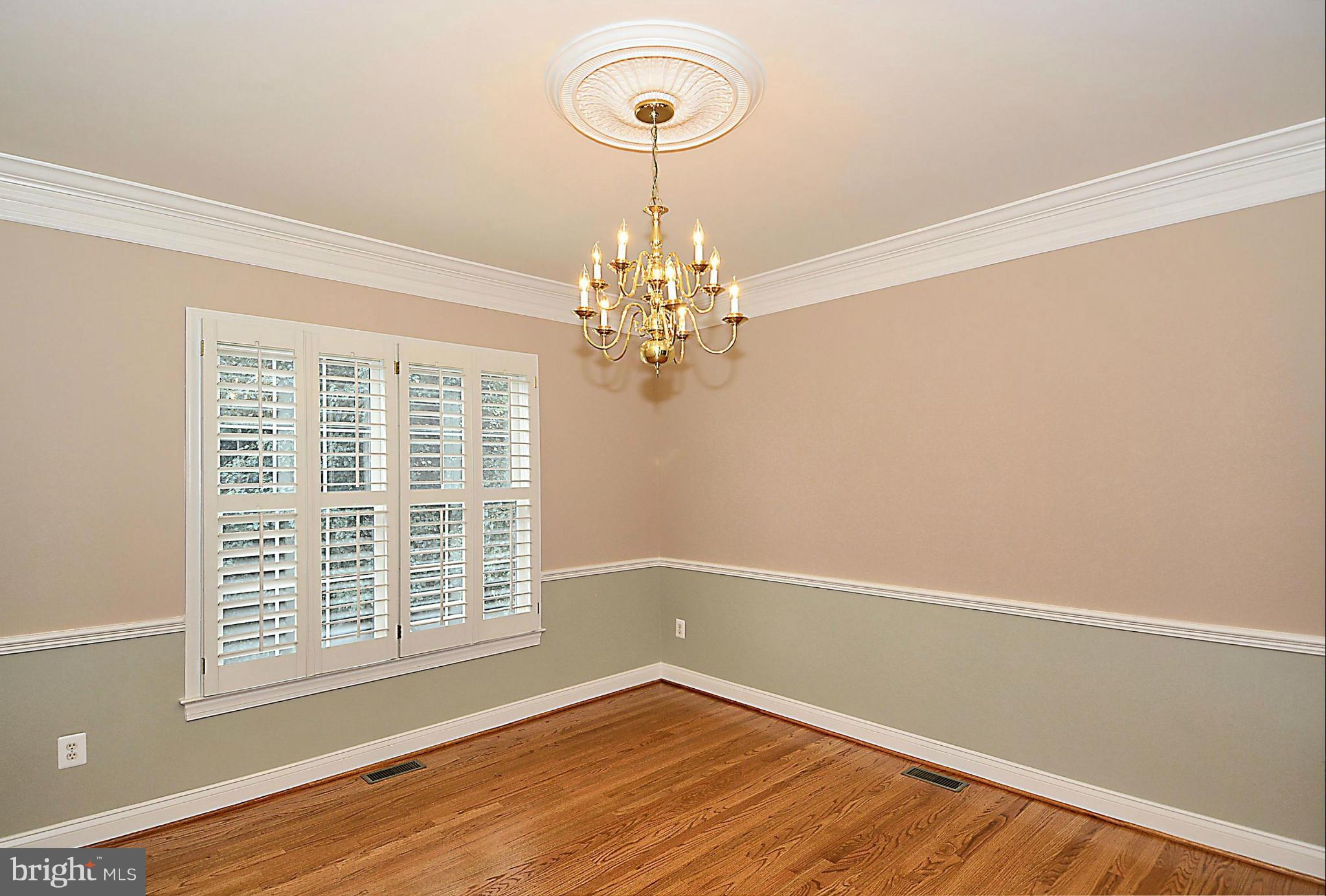 8763 Center Road Springfield, VA 22152 - Photo 6 of 30 Dining Room