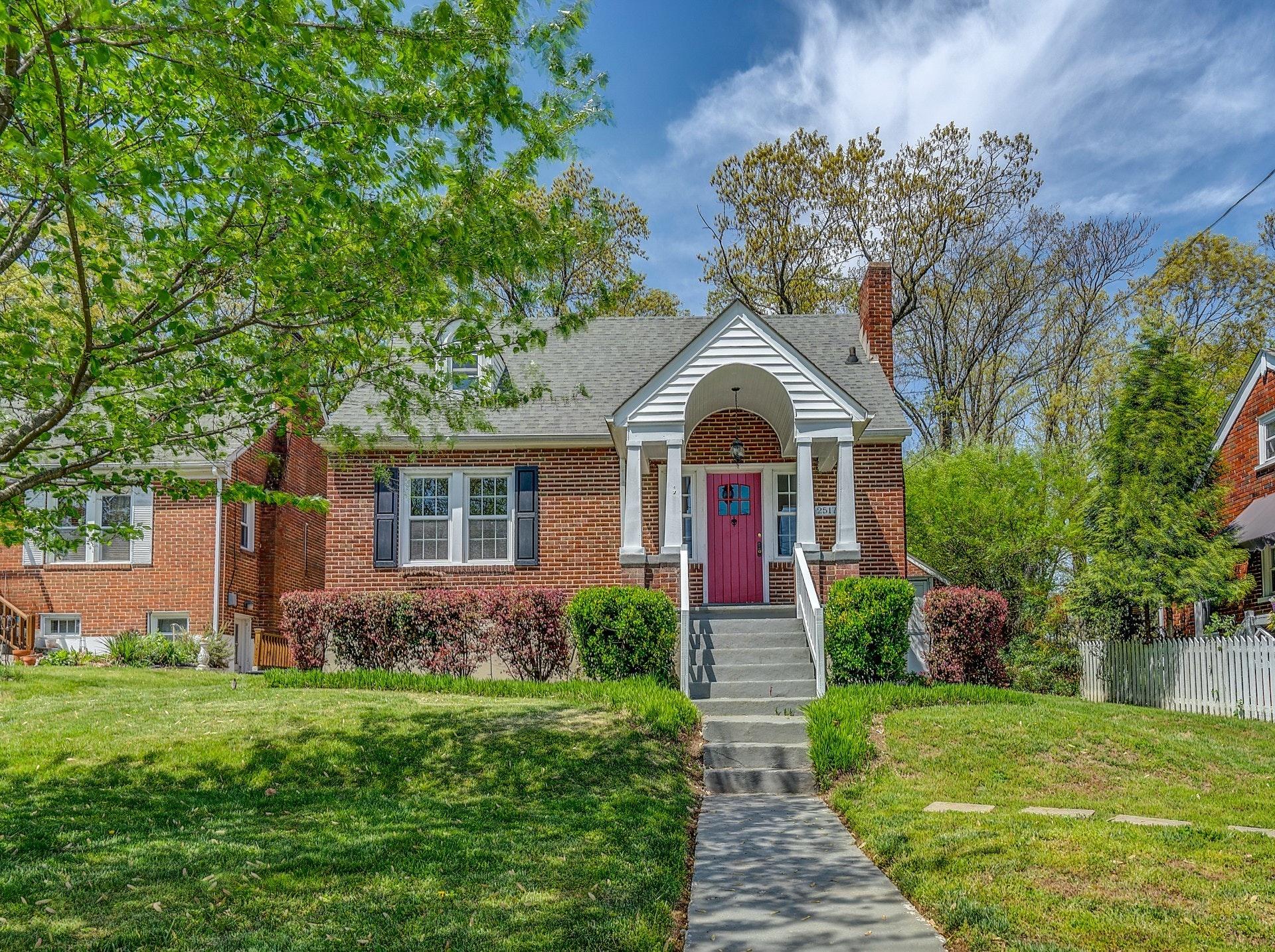 2517 Tillett Road Southwest Roanoke, VA 24015 - Photo 1 of 28 Welcome Home!