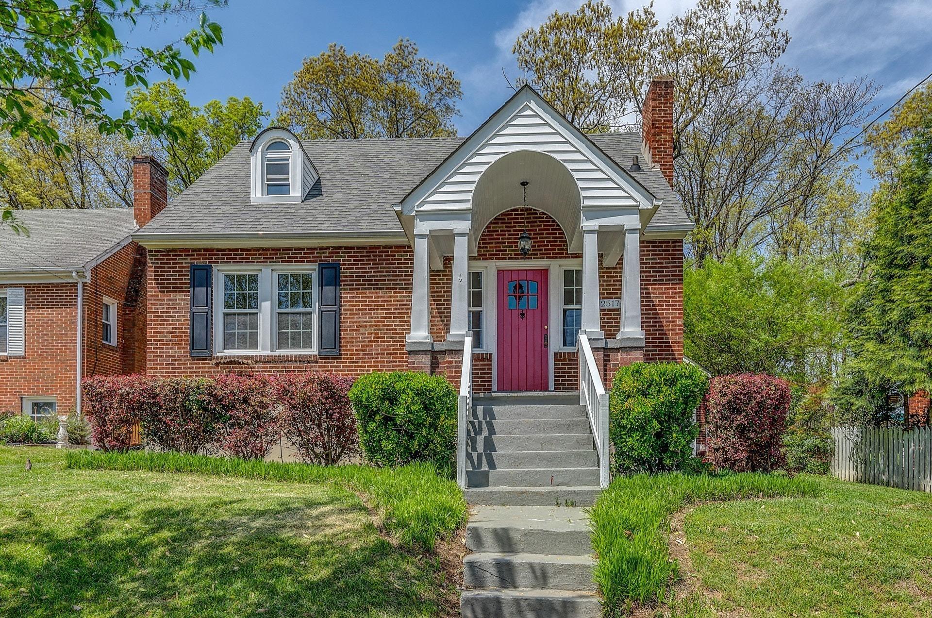 2517 Tillett Road Southwest Roanoke, VA 24015 - Photo 22 of 28 002-308443-DSC09561_2_3_4_5_7598080