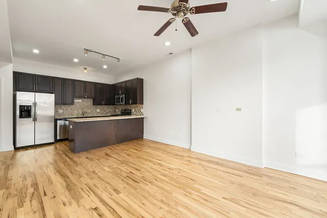 $295,000 | 2354 South Oakley Avenue, Unit B2, Chicago, IL 60608