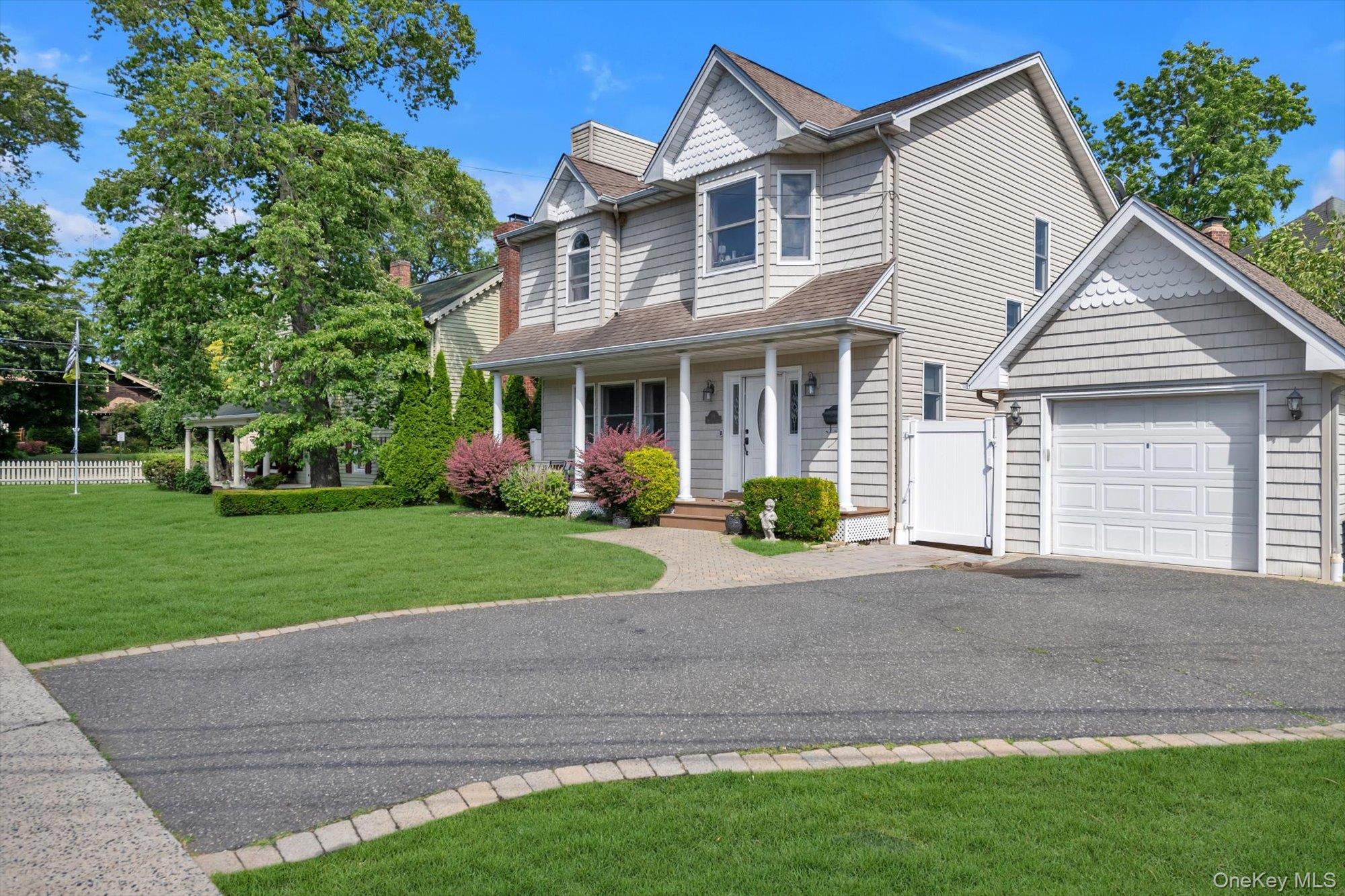146 Melville Road Farmingdale, NY 11735 - Photo 25 of 26