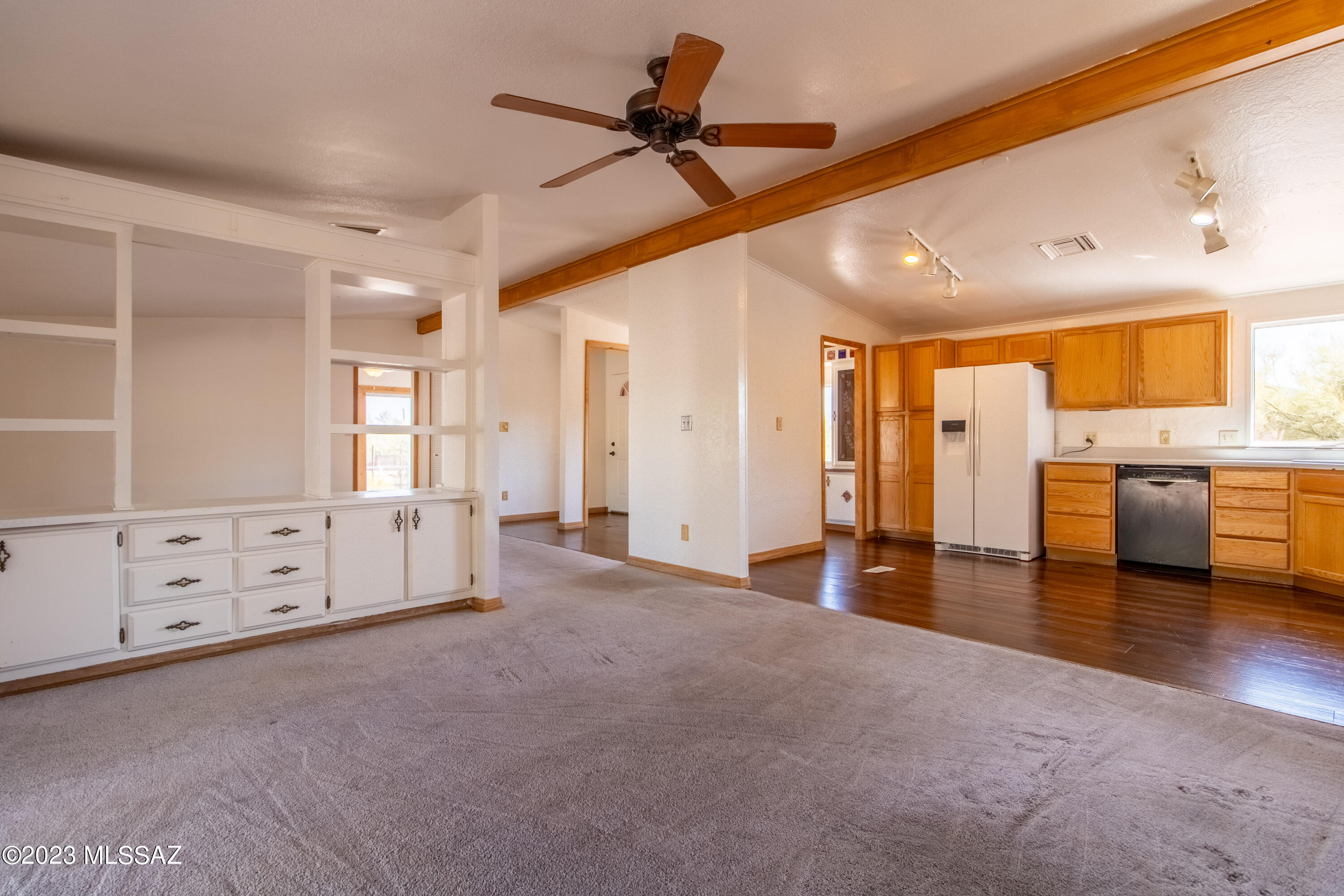 6147 North Van Ark Road Tucson, AZ 85743 - Photo 7 of 42 Gallery Image 7