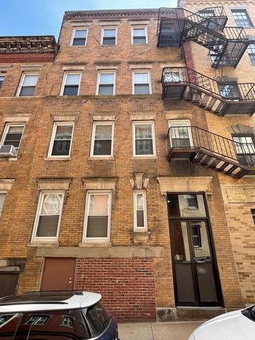 $2,850,000 | 11 Henchman Street, Boston, MA 02113