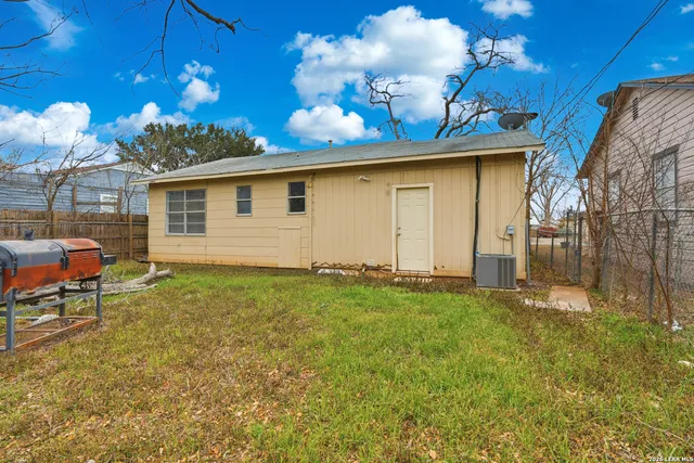 $150,000 | 507 Wright Avenue, Schertz, TX 78154