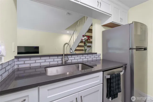 $279,000 | 2822 Garden Court, Unit B, Steilacoom, WA 98388