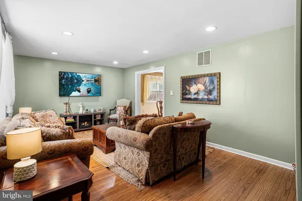 $629,900 | 12 Ohio Trail, Medford, NJ 08055