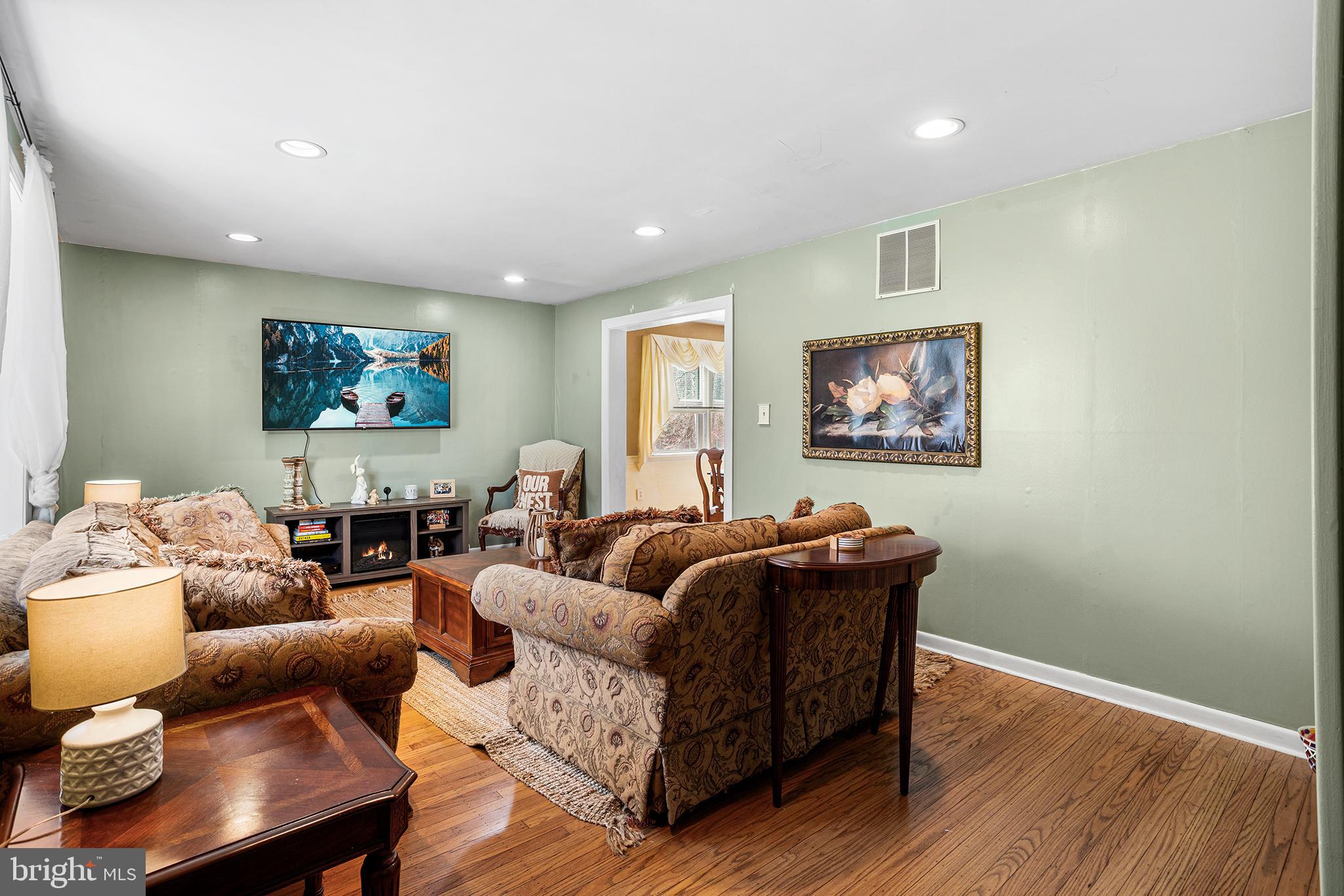 12 Ohio Trail Medford, NJ 08055 - Photo 7 of 43