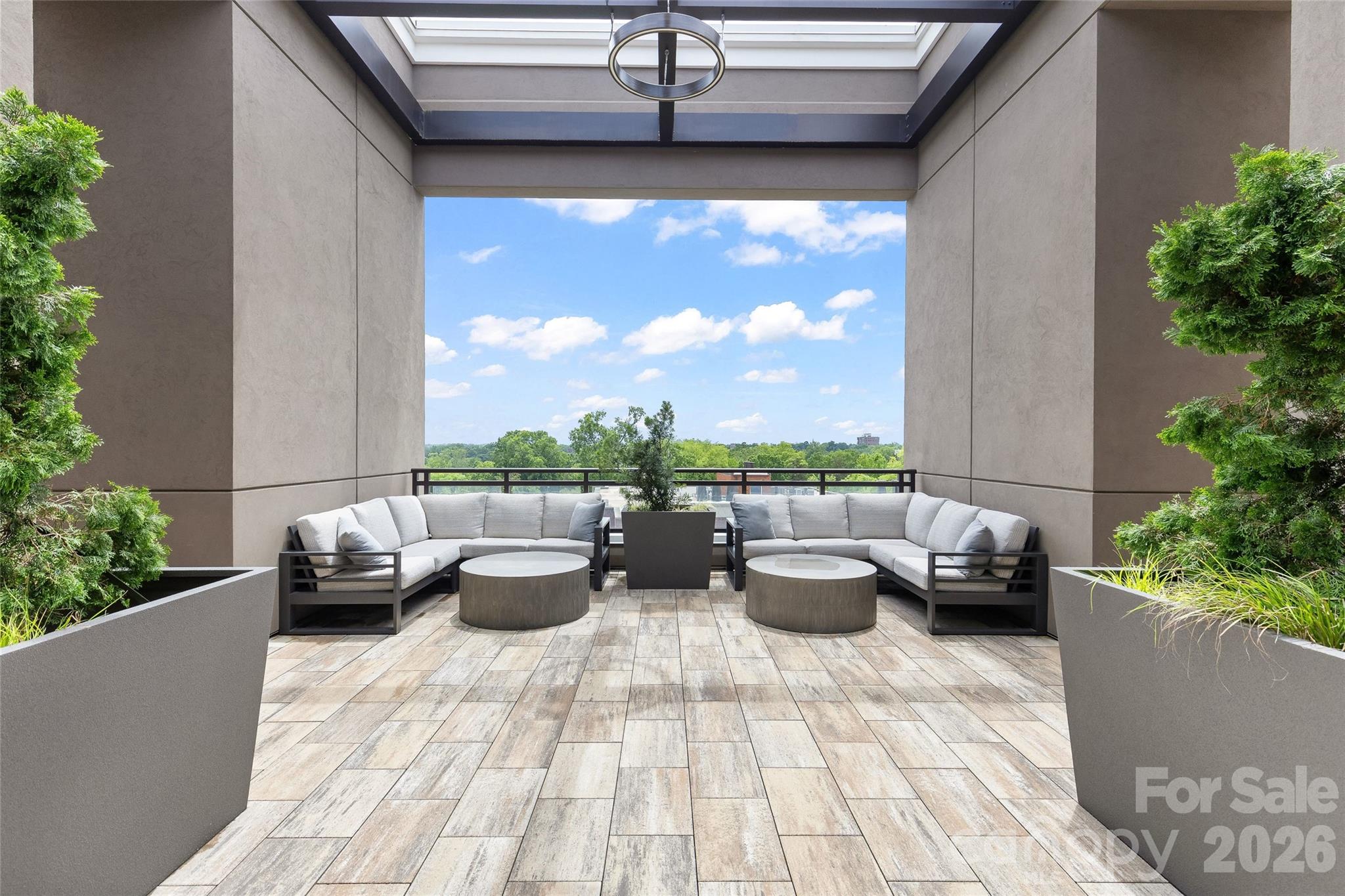130 Cherokee Road, Unit 306 Charlotte, NC 28207 - Photo 43 of 48 Gallery Image 43