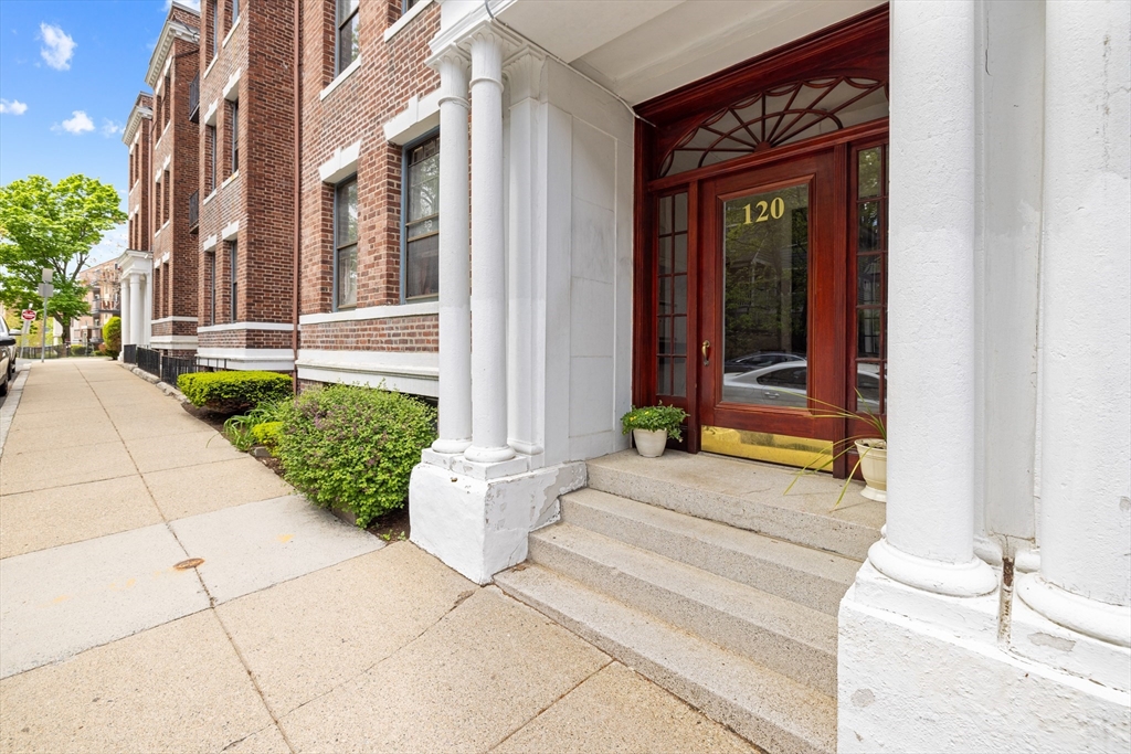 120 Sutherland Road, Unit 7 Boston, MA 02135 - Photo 25 of 25