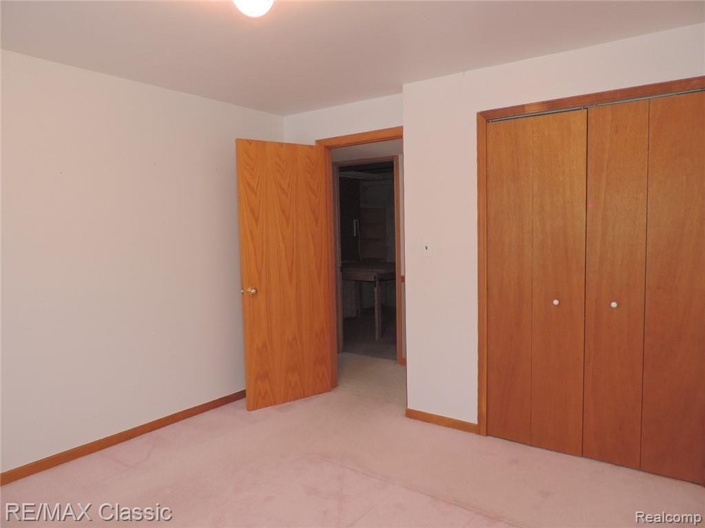 2560 Ford Road White Lake, MI 48383 - Photo 38 of 64 DSCN8704.JPG