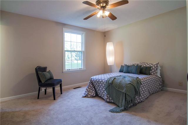 252 Old Columbia Road Dickson, TN 37055 - Photo 9 of 20 Master Suite w/ Full Bath