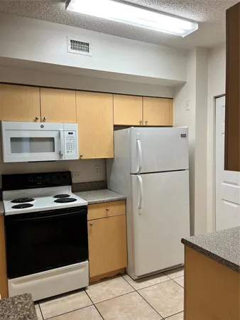 $2,400 | 2090 West Preserve Way, Unit 107, Miramar, FL 33025