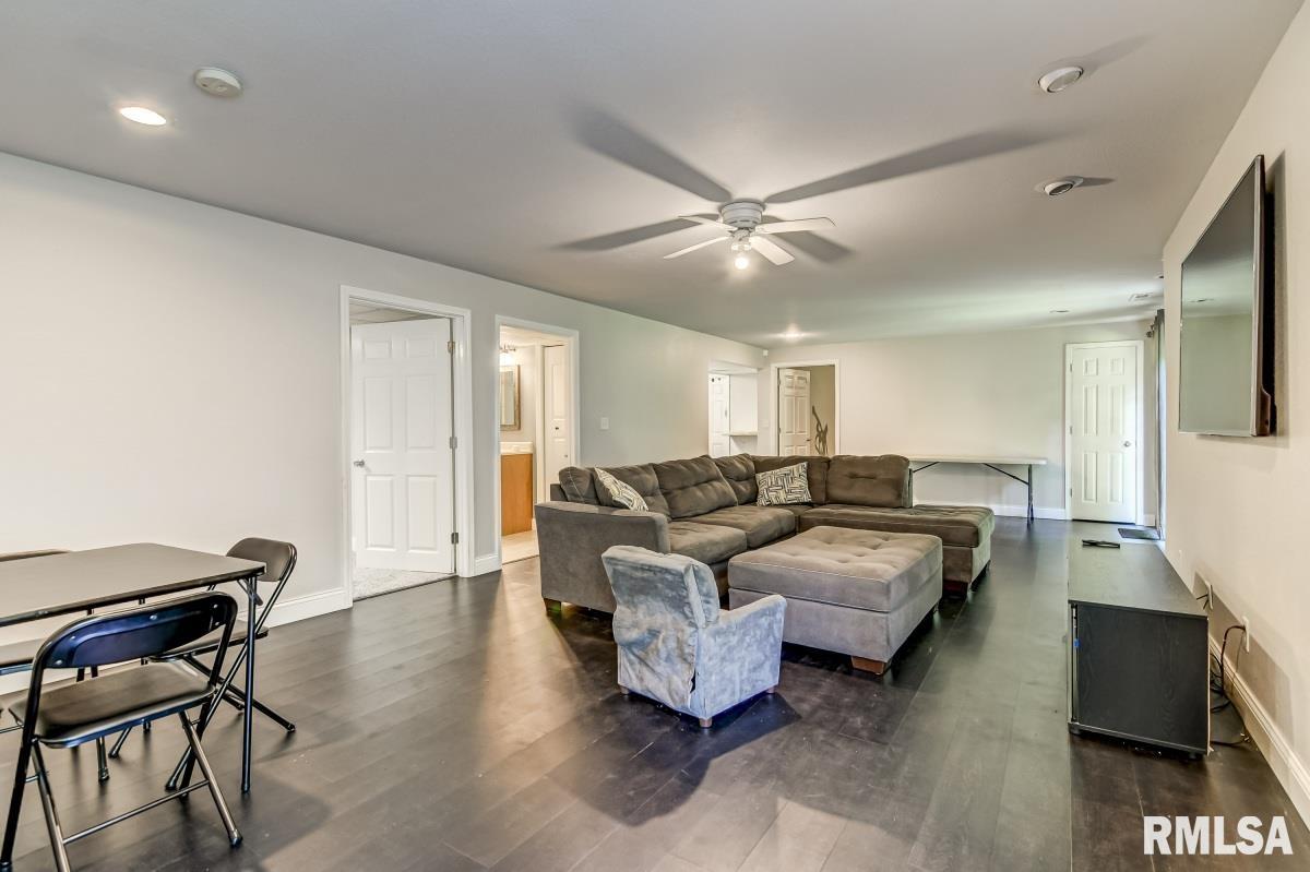3004 Andy Road Springfield, IL 62702 - Photo 15 of 24