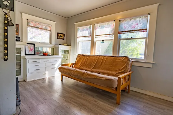 $379,800 | 3463 East Kerckhoff Avenue, Fresno, CA 93702