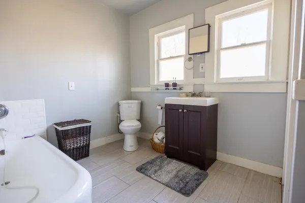 $379,800 | 3463 East Kerckhoff Avenue, Fresno, CA 93702