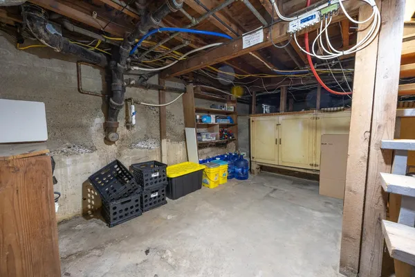 $379,800 | 3463 East Kerckhoff Avenue, Fresno, CA 93702