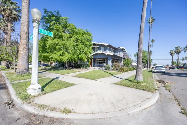 $379,800 | 3463 East Kerckhoff Avenue, Fresno, CA 93702