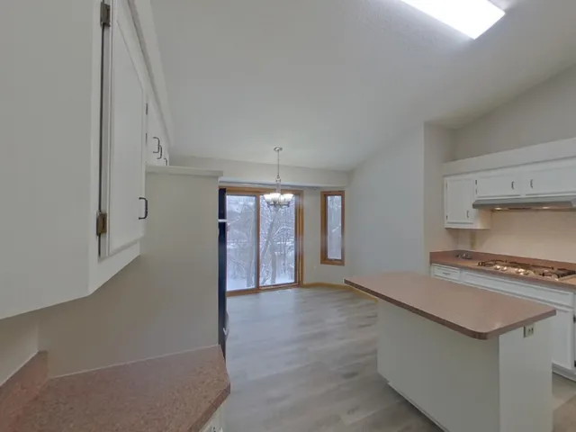 $2,819 | 1503 Palomino Trail, Eagan, MN 55122