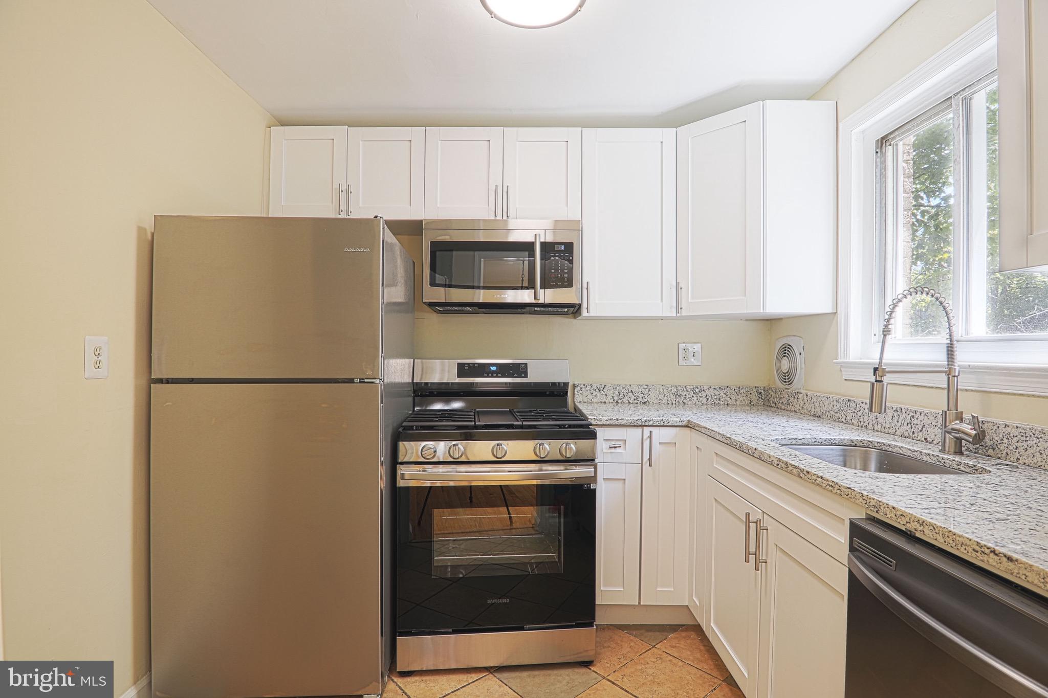 1609 Addison Road South District Heights, MD 20747 - Photo 2 of 19 Kitchen