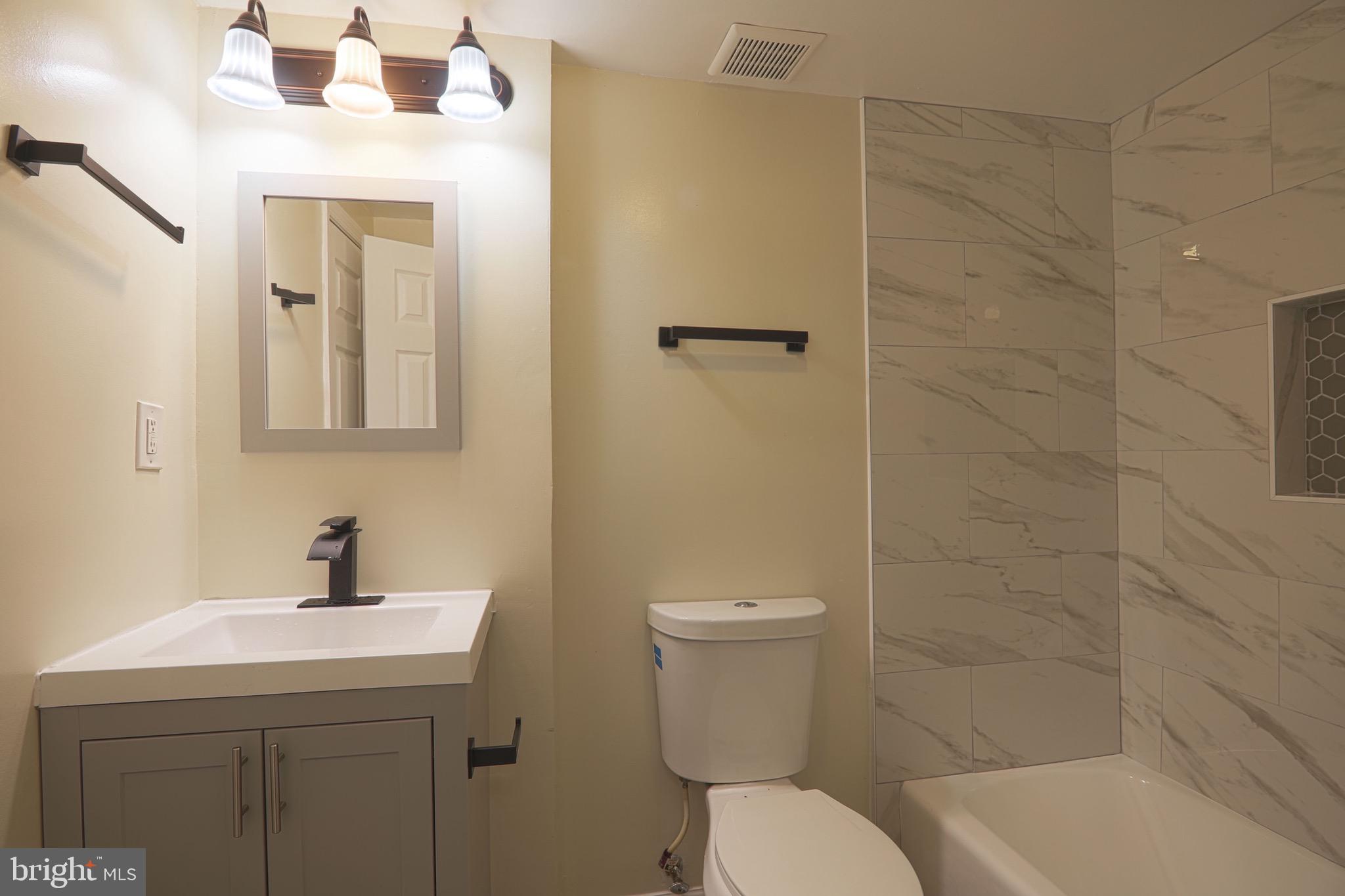 1609 Addison Road South District Heights, MD 20747 - Photo 14 of 19 Bath