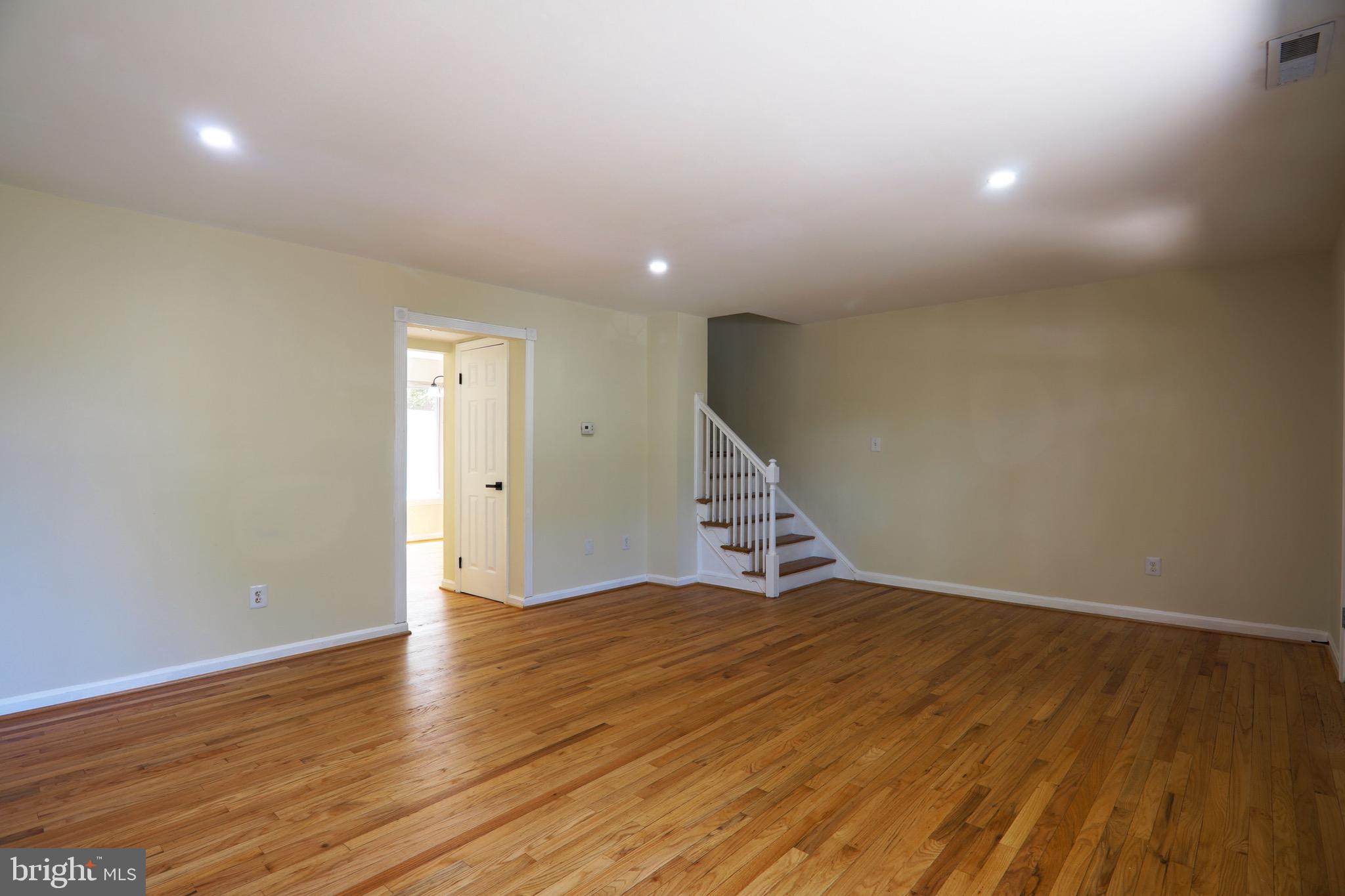 1609 Addison Road South District Heights, MD 20747 - Photo 5 of 19 Living room