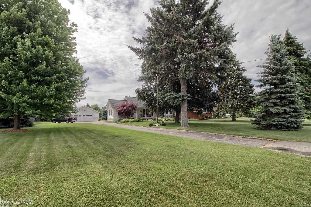 34060 Mulvey Road Fraser, MI 48026 - Photo 3 of 30 31322868-2.JPG