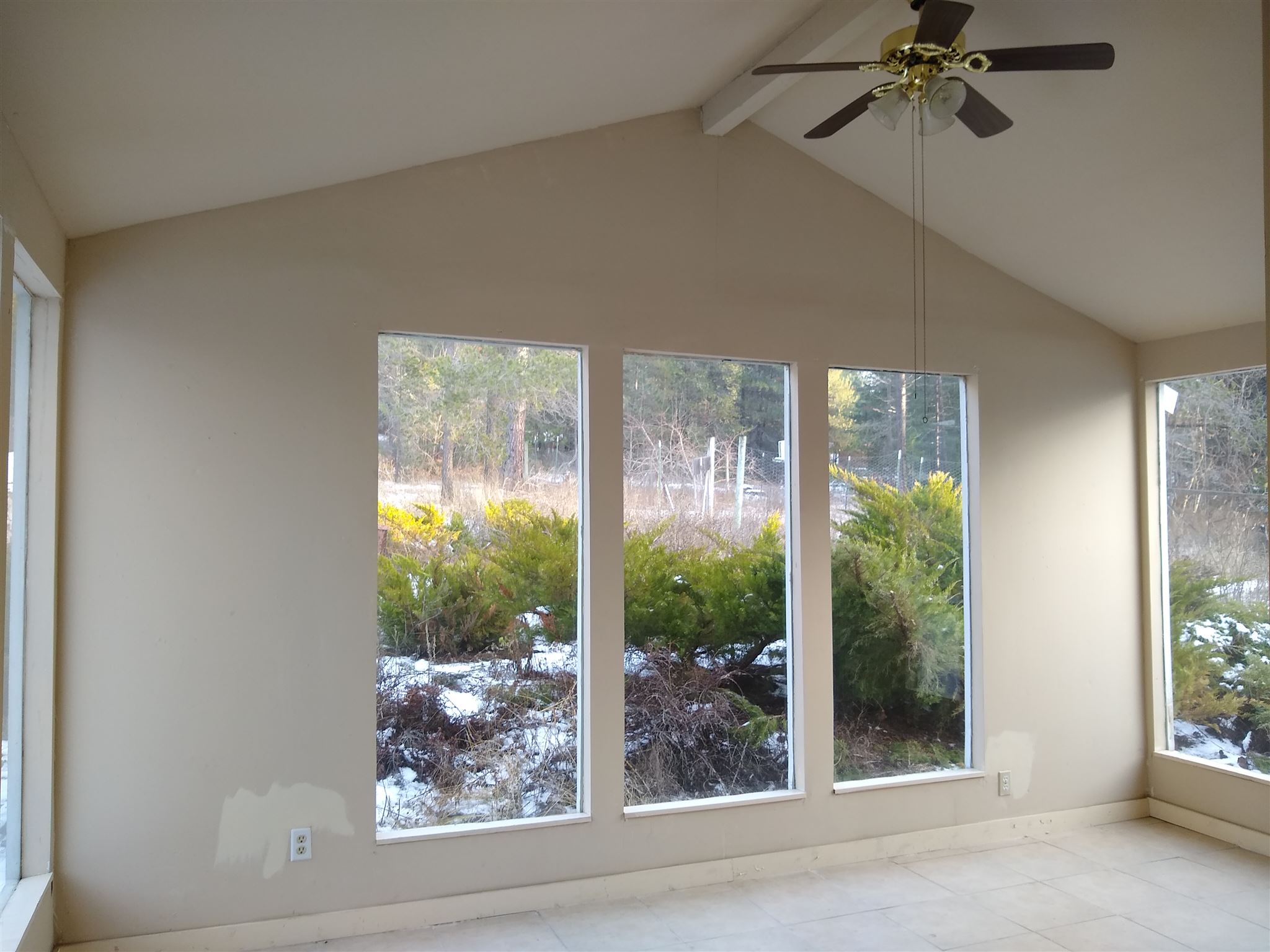 377 Spring Valley Road Newport, WA 99156 - Photo 4 of 14 Gallery Image 4