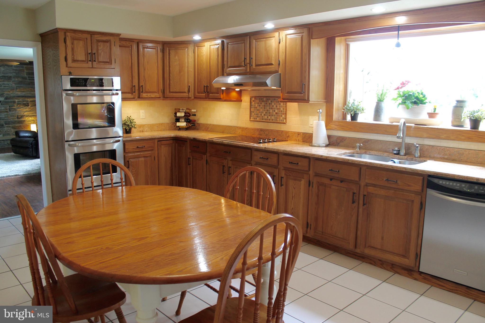 203 Lehigh Road South Glassboro, NJ 08028 - Photo 14 of 33 Large eat in kitchen with double oven