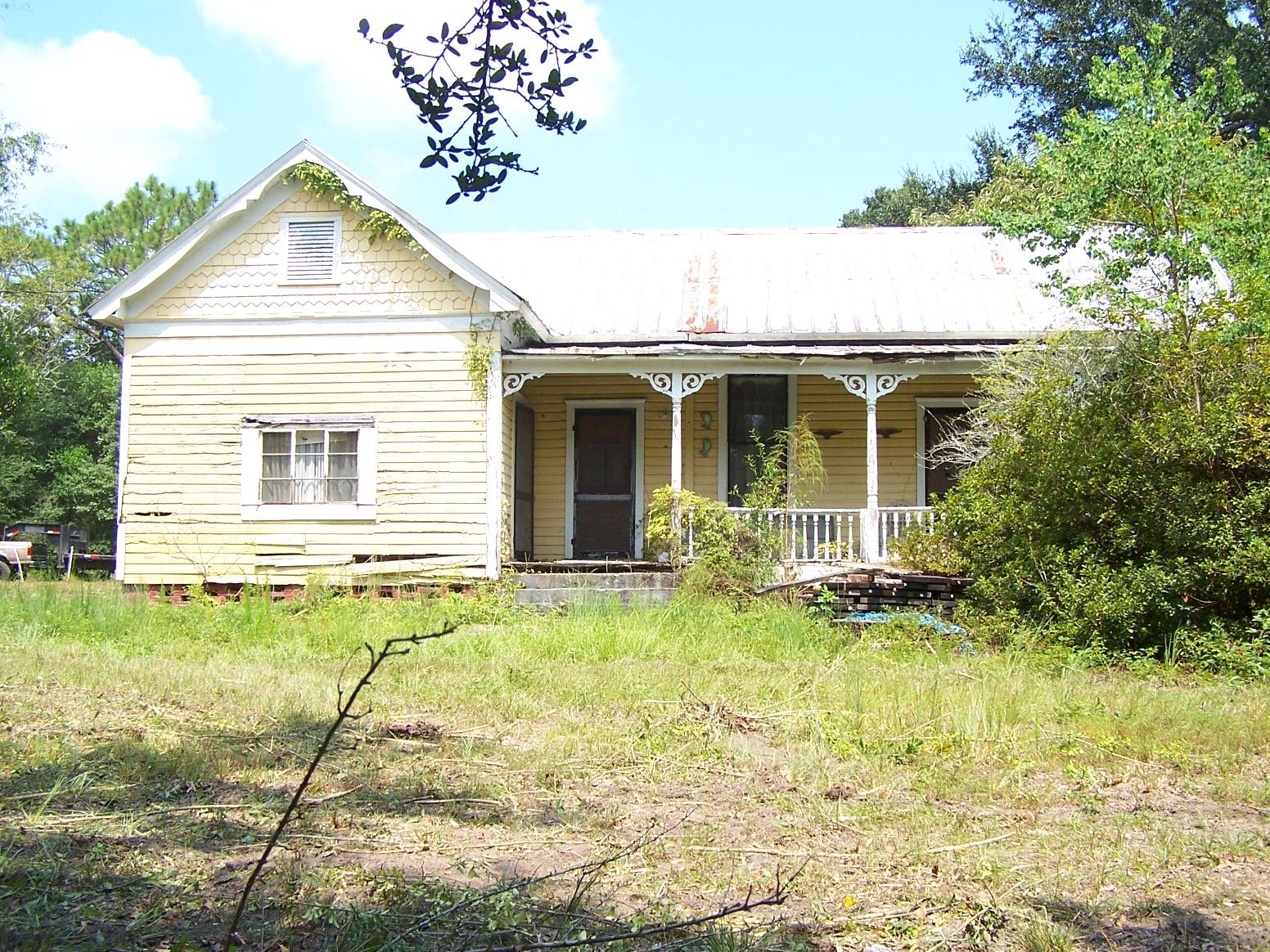 88 McHenry Road DeFuniak Springs, FL 32433 - Photo 2 of 15 Gallery Image 2
