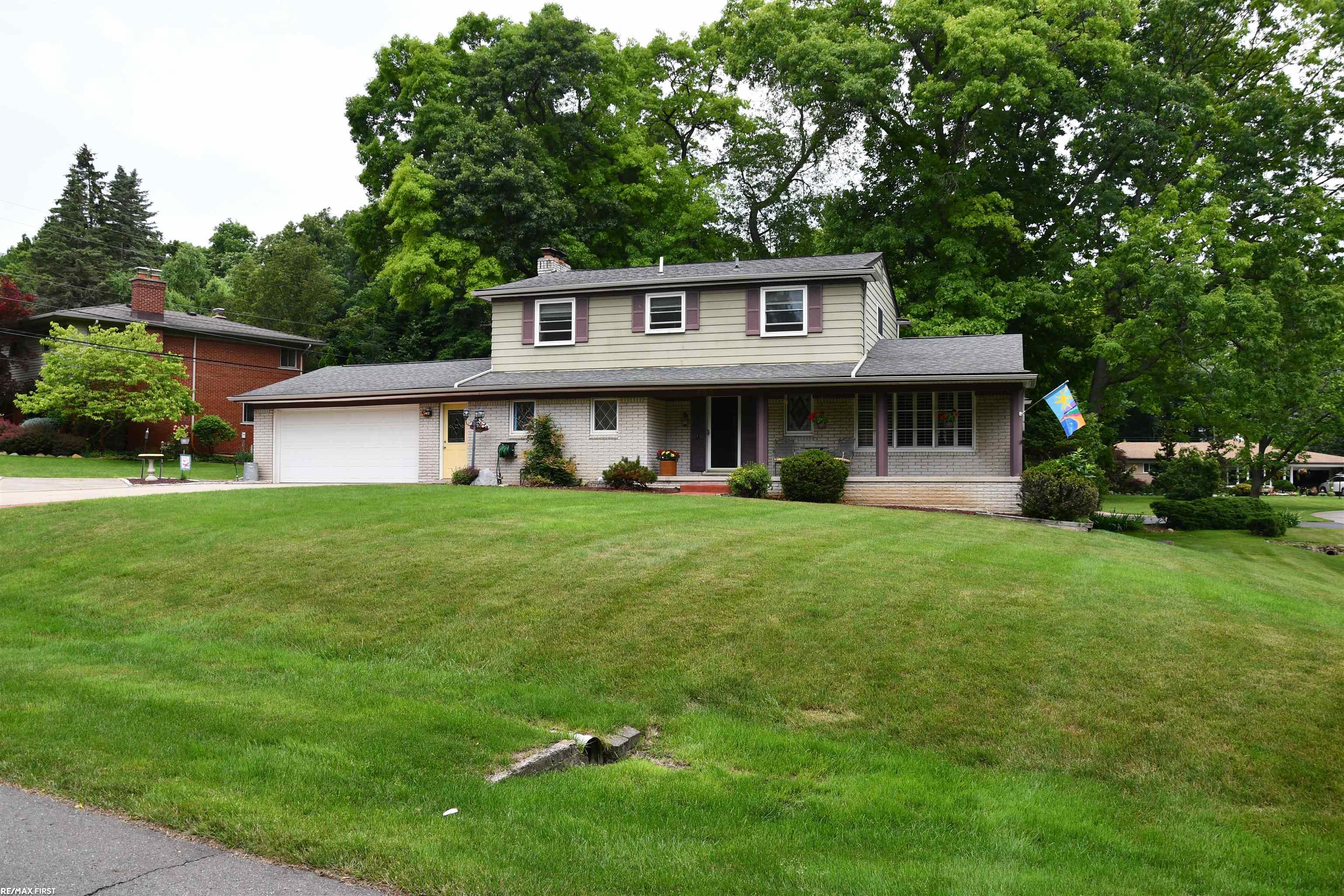 633 Lynndale Drive Rochester, MI 48309 - Photo 1 of 32 50117772.JPG