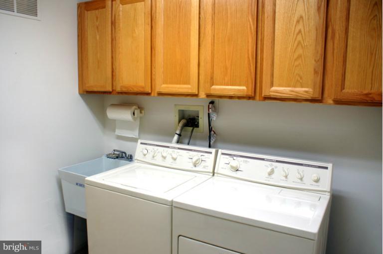 2614 Rigging Drive Annapolis, MD 21401 - Photo 12 of 27 Separate Laundry Room
