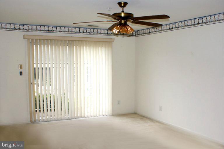 2614 Rigging Drive Annapolis, MD 21401 - Photo 17 of 27 Family Room Opening to Patio