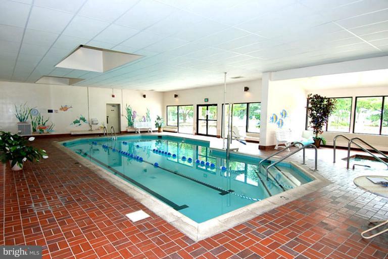2614 Rigging Drive Annapolis, MD 21401 - Photo 20 of 27 Community Indoor Pool