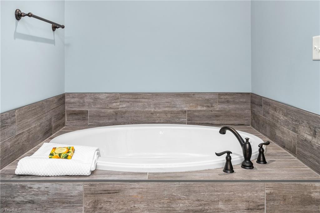 7117 Rae Farms Way Greensboro, NC 27455 - Photo 23 of 50 Gallery Image 23