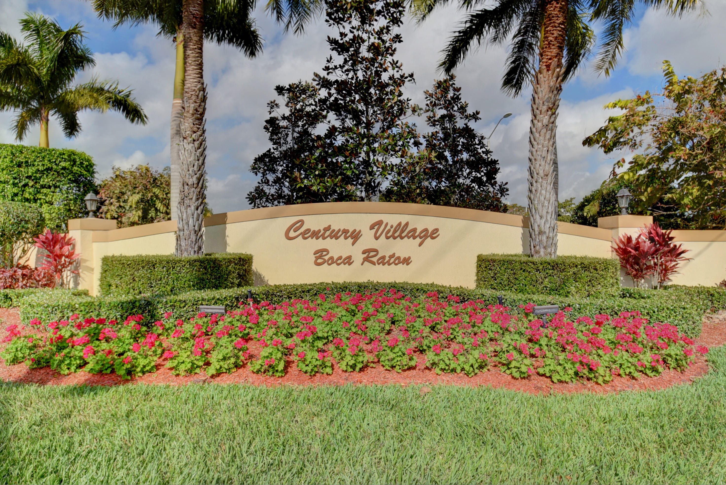329 Preston F, Unit H Boca Raton, FL 33434 - Photo 3 of 25 21_century village of boca