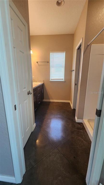 2924 Whispering Trails Drive Winter Haven, FL 33884 - Photo 4 of 9