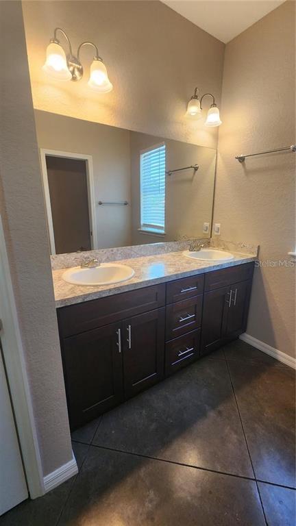 2924 Whispering Trails Drive Winter Haven, FL 33884 - Photo 5 of 9