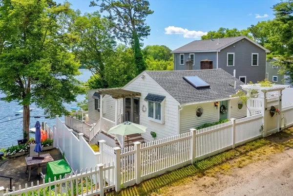 $425,000 | 21 Hillside Road, Plymouth, MA 02360