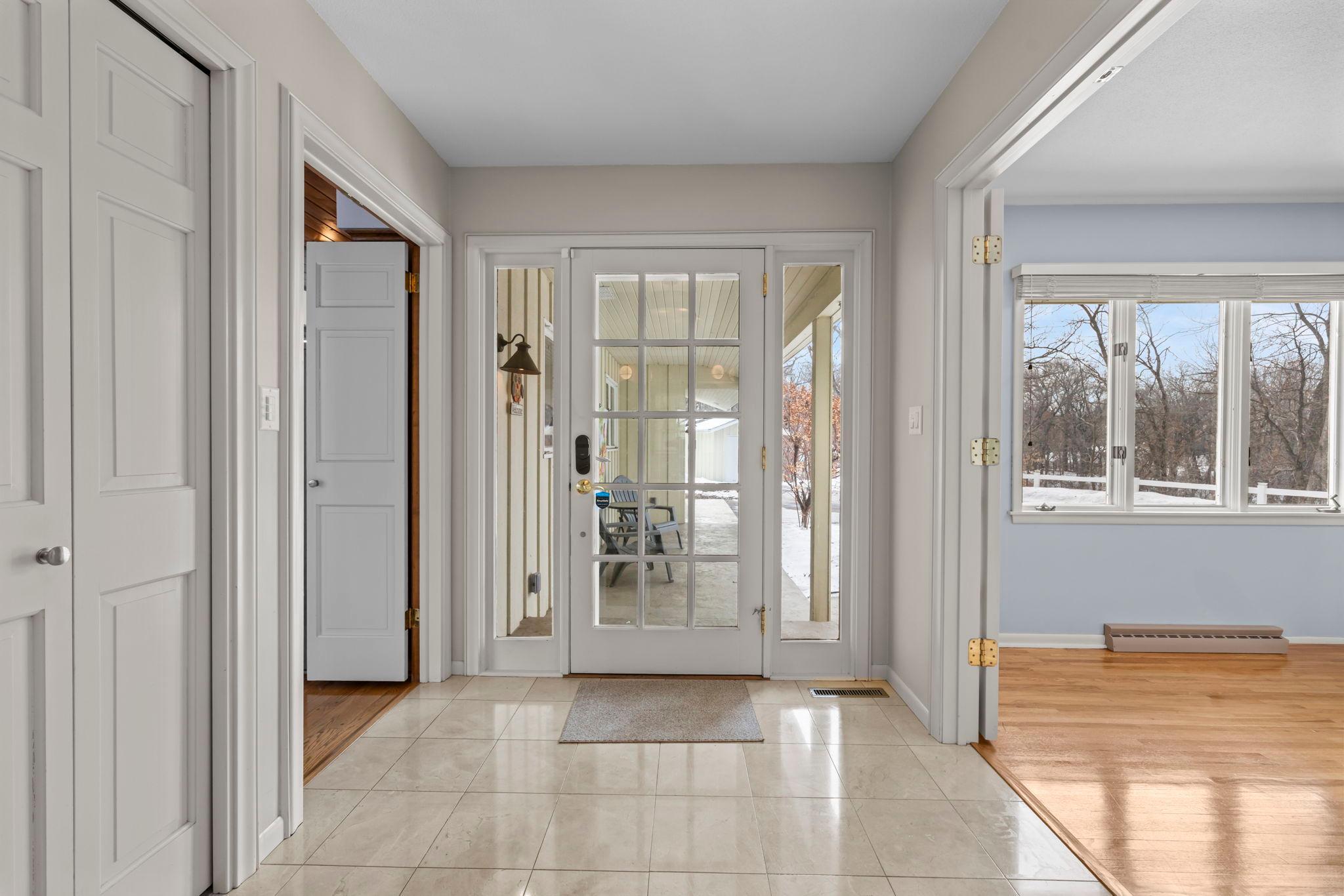 21 North Oaks Road North Oaks, MN 55127 - Photo 4 of 62