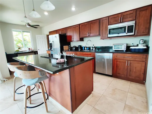 $4,900 | 47-431 Kamehameha Highway, Unit 2, Kaneohe, HI 96744