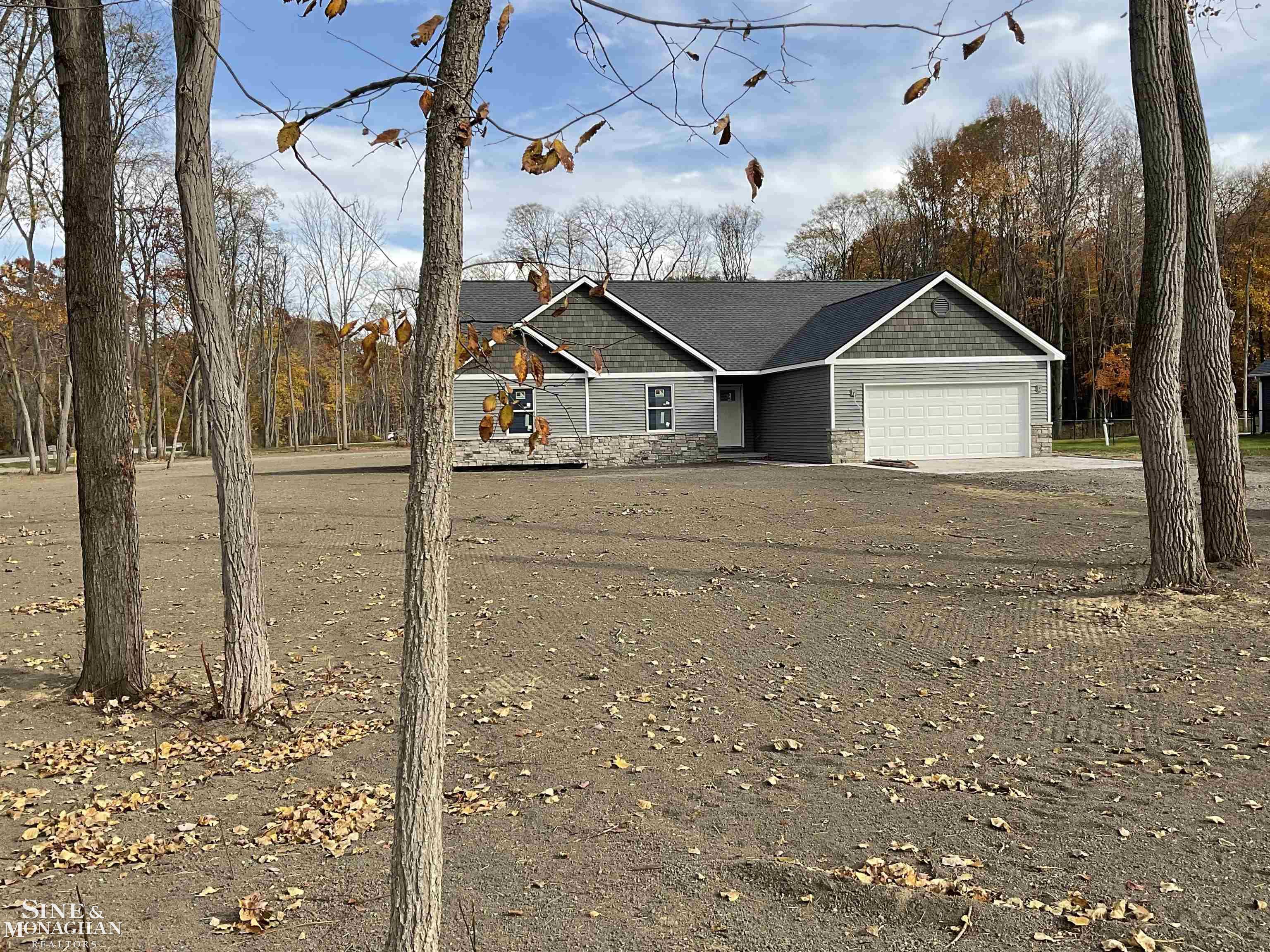 8755 Stone Road Algonac, MI 48001 - Photo 5 of 38 50086794-4.JPG