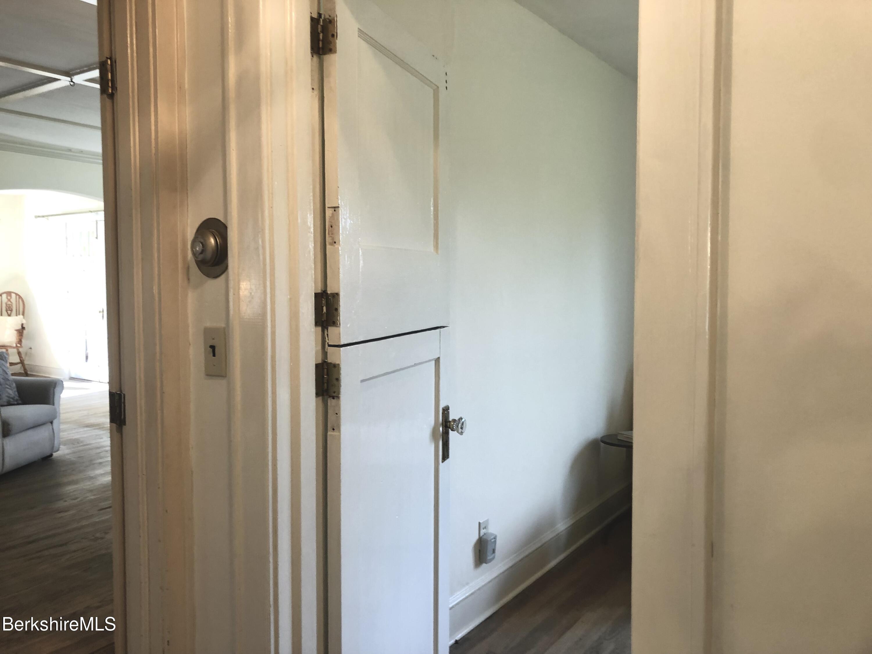 36 Tamarack Road Pittsfield, MA 01201 - Photo 49 of 64 Bedroom 1 Dutch Door